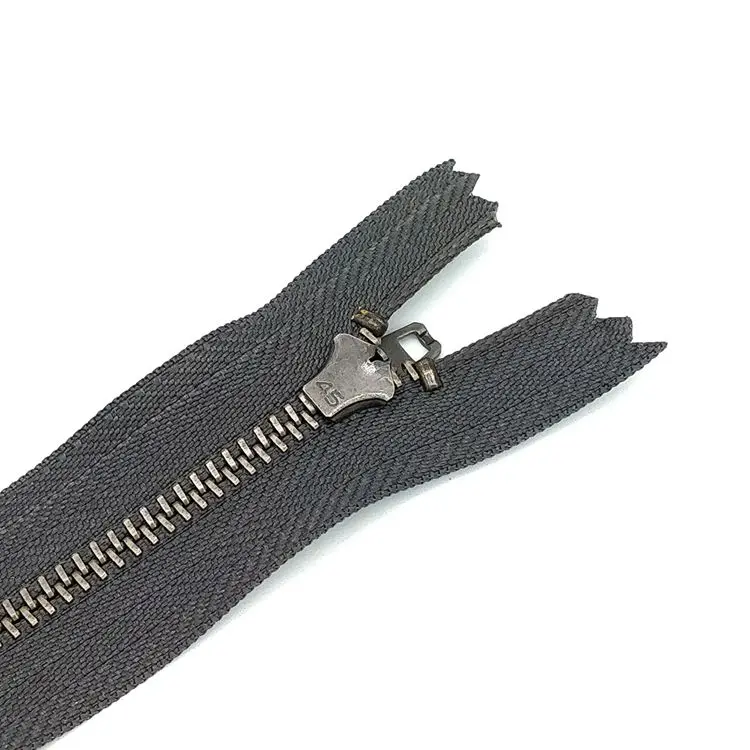 #3 Brass Gun Teeth Metal Zipper Or Zips Close End Customized