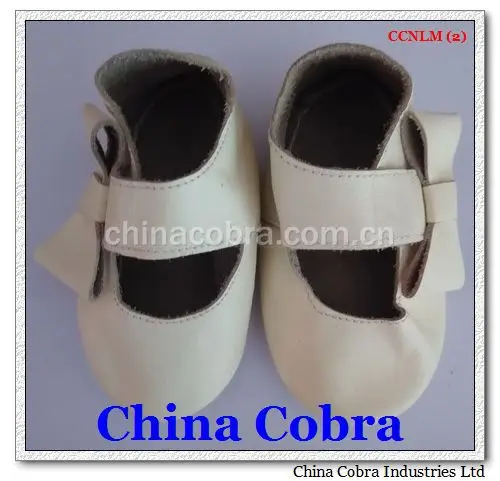 
2021 newest popular soft sole leather baby moccasins CHINA COBRA camo moccasins 