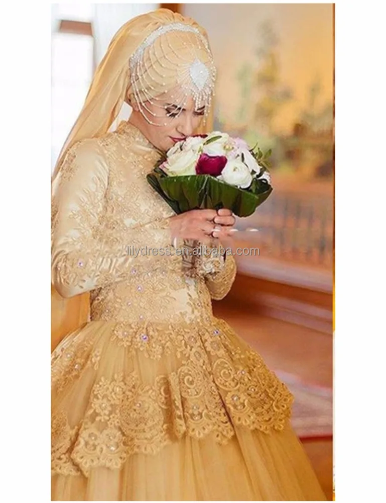 Роскошное кружевное свадебное платье с длинным рукавом