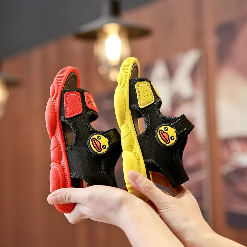 Детские сандалии корейской версии, пляжные Нескользящие Детские Лоферы для отдыха, сандалии для маленьких мальчиков, оптовая продажа