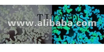 
glow chip /glow fragment /photoluminescent rubble in the dark 