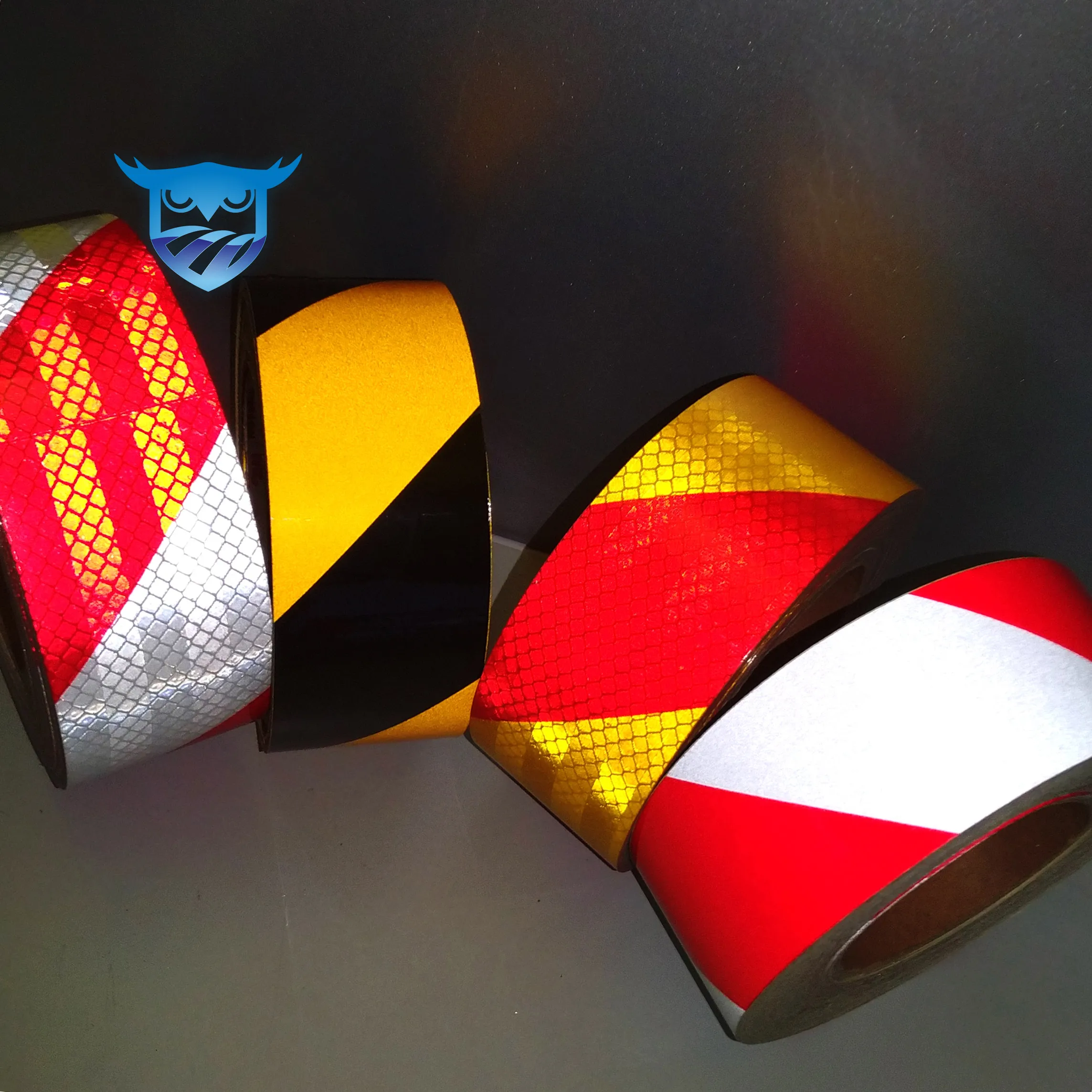 Customized red white yellow blue  arrow chevron reflective tape for vehicle