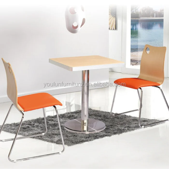 Набор стульев для ресторана, стол зеленого цвета