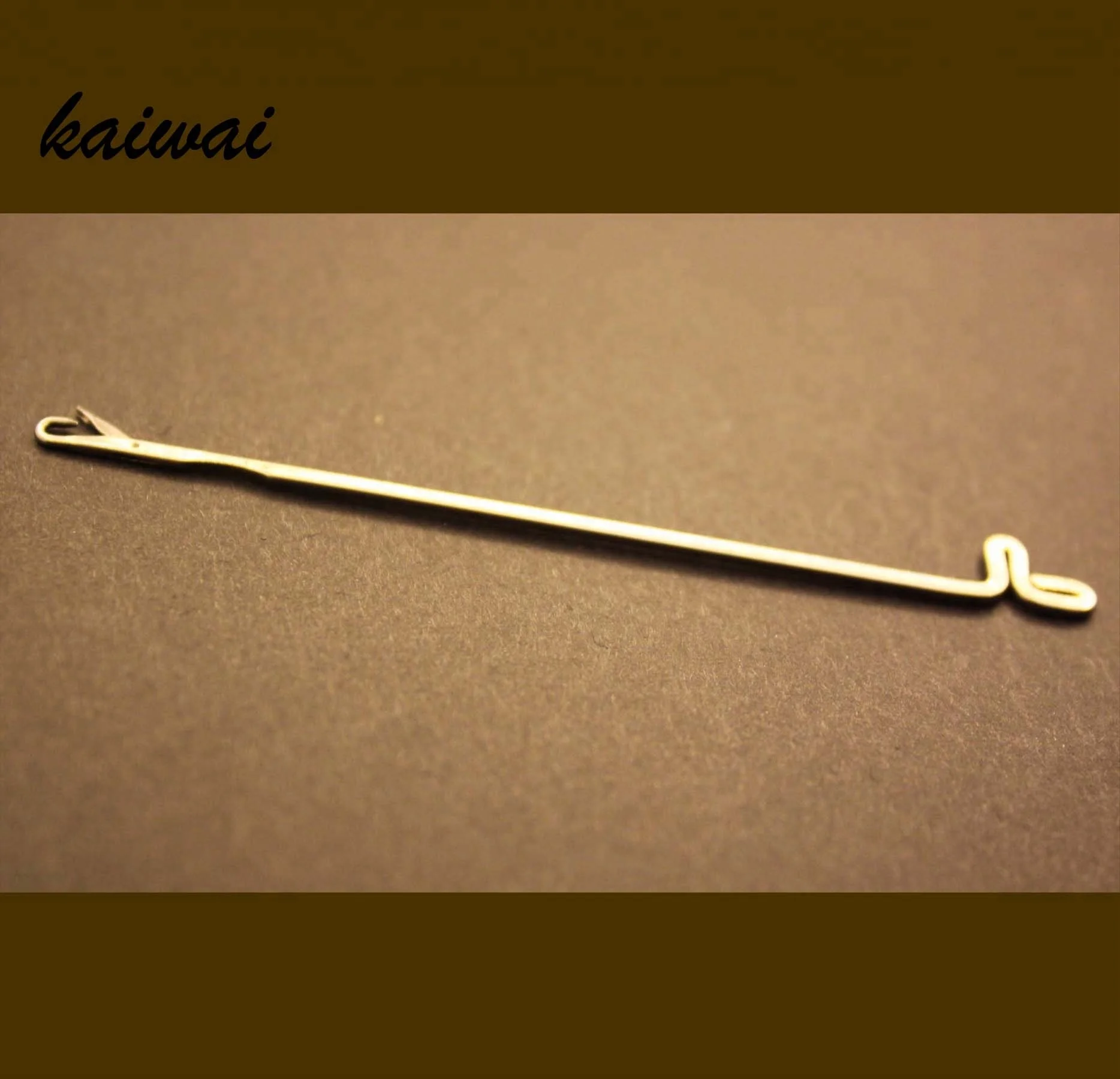 
Hand driven flat knitting needles 