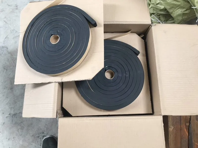 Swimming pool bentonite swelling water stop bar