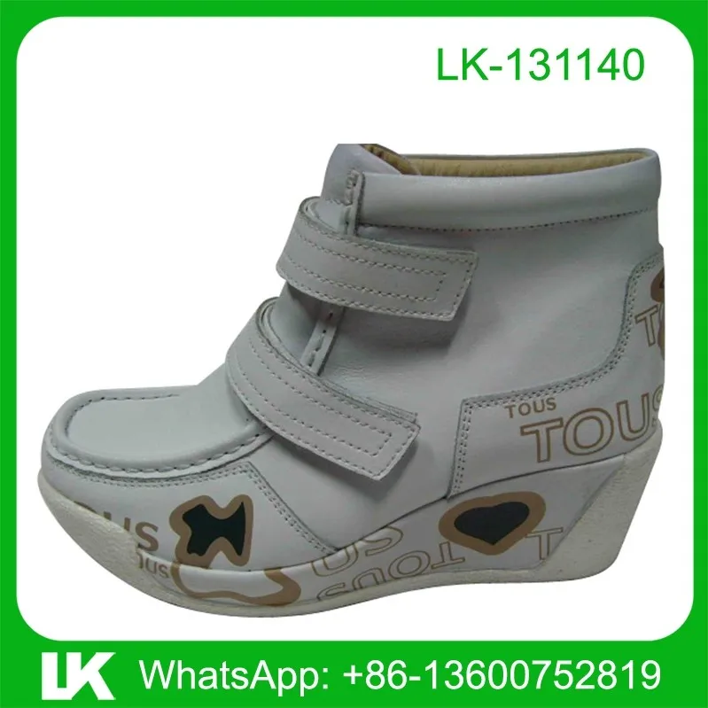 Женщины возрастания высоты обувь