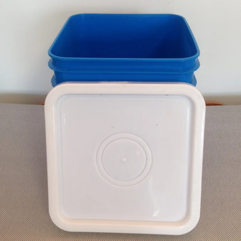 Factory directly supply 20 Litre Colored Square Plastic Paint Bucket with Lid