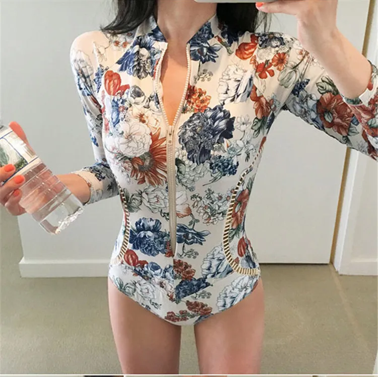 Fitness Sublimated Custom Blank Cheap Full Print Short Sleeve Rush Guard Women