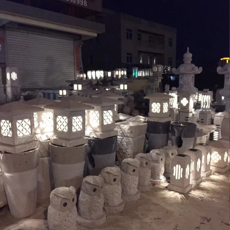 Chinese Garden decoration natural stone solar lanterns