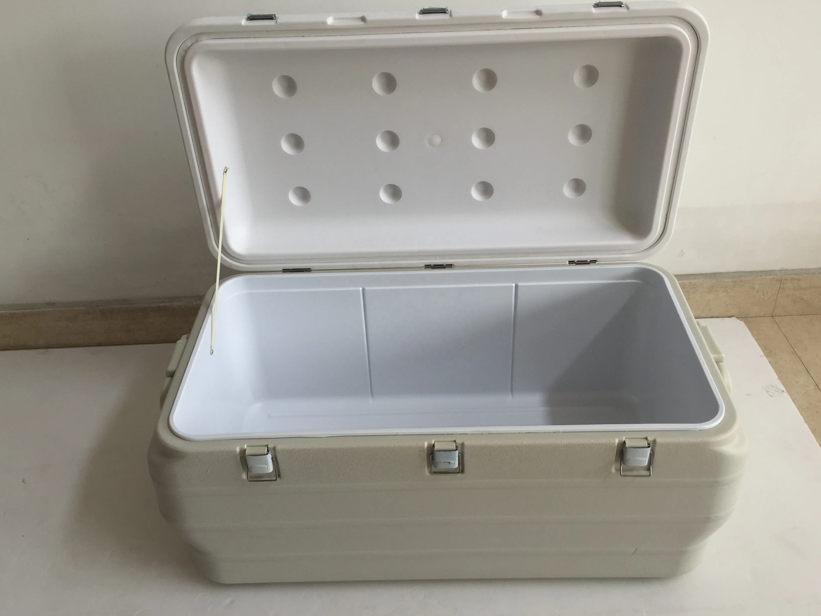 Outdoor Camping Picnic Food Fresh Large Size 170L Cooler Box