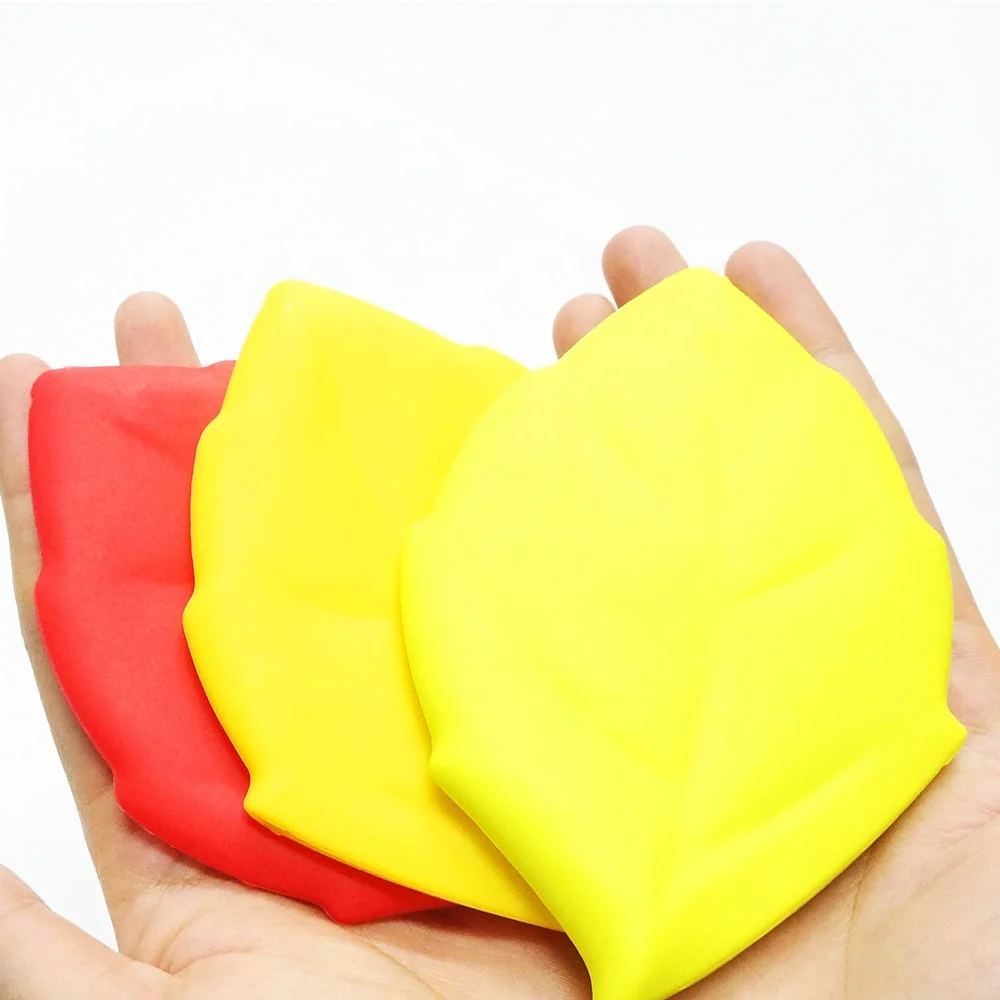Soft Pocket Water Cup Leaf Shape Water Container Silicone Travel Folding Cup