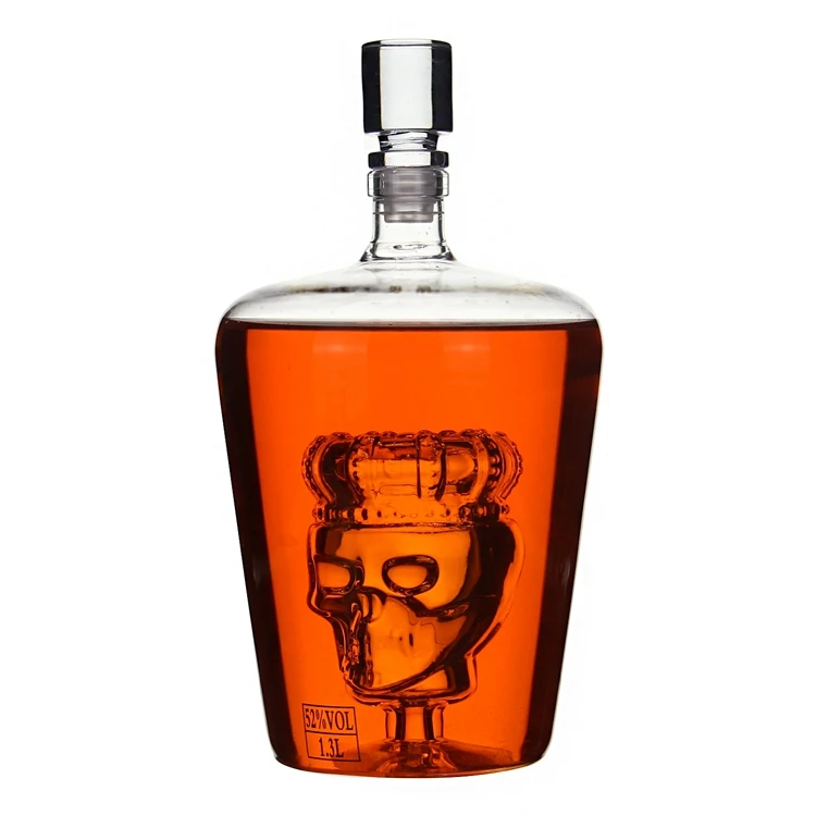 Wholesale Custom Empty 1000ml Drinking Glass Crown Skeleton Cup Wine Liquor Bottle Whiskey Decanter Set with Shot Glasses