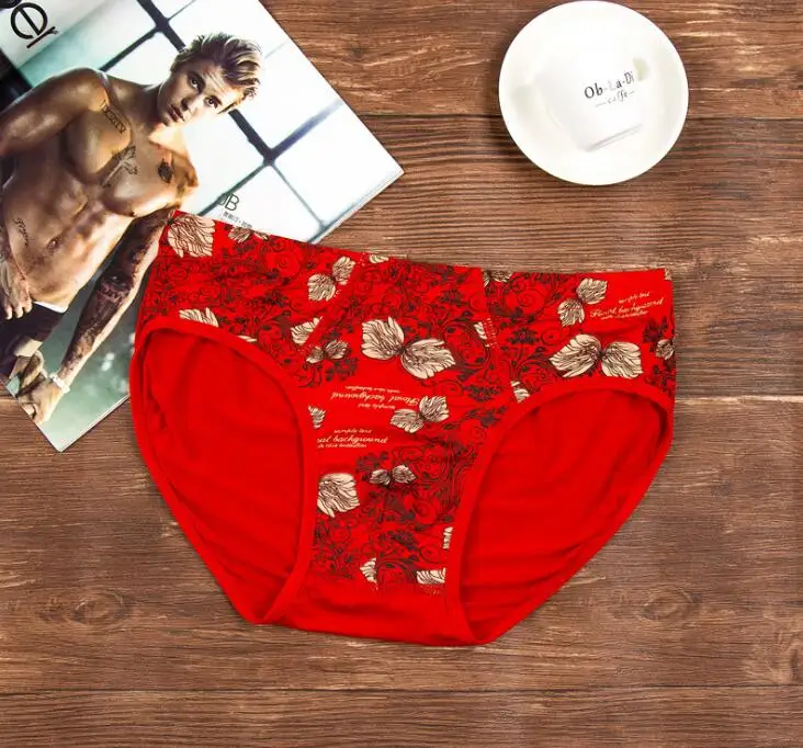 Hot Modal Men Tight Underwear Sexy New Arrival man Briefs Mens Bulge Underwear