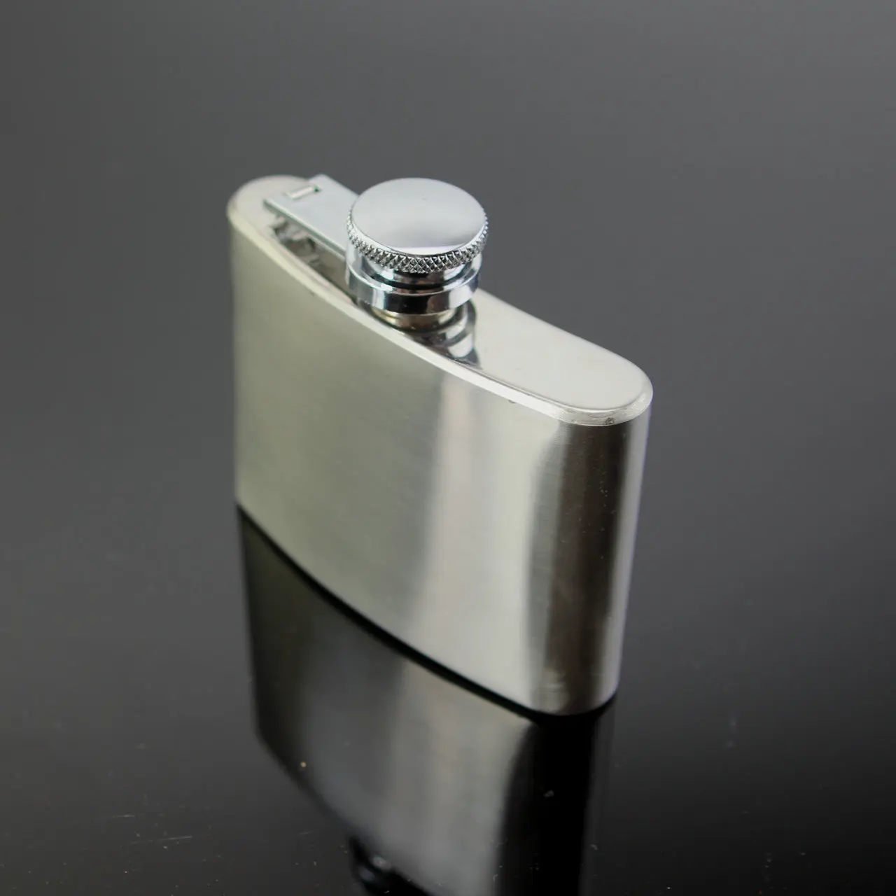 Logo Customized Stainless Steel 4 OZ  Hip Flask set  with oil lighter