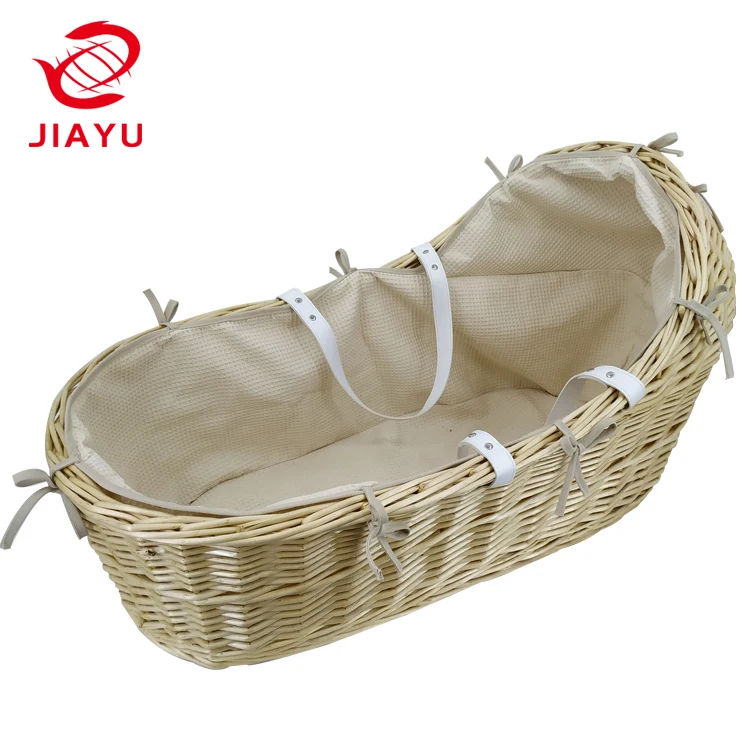 Natural firm wicker sleeping angel baby bassient with fabric