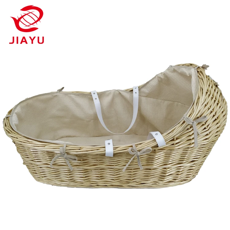 Natural firm wicker sleeping angel baby bassient with fabric