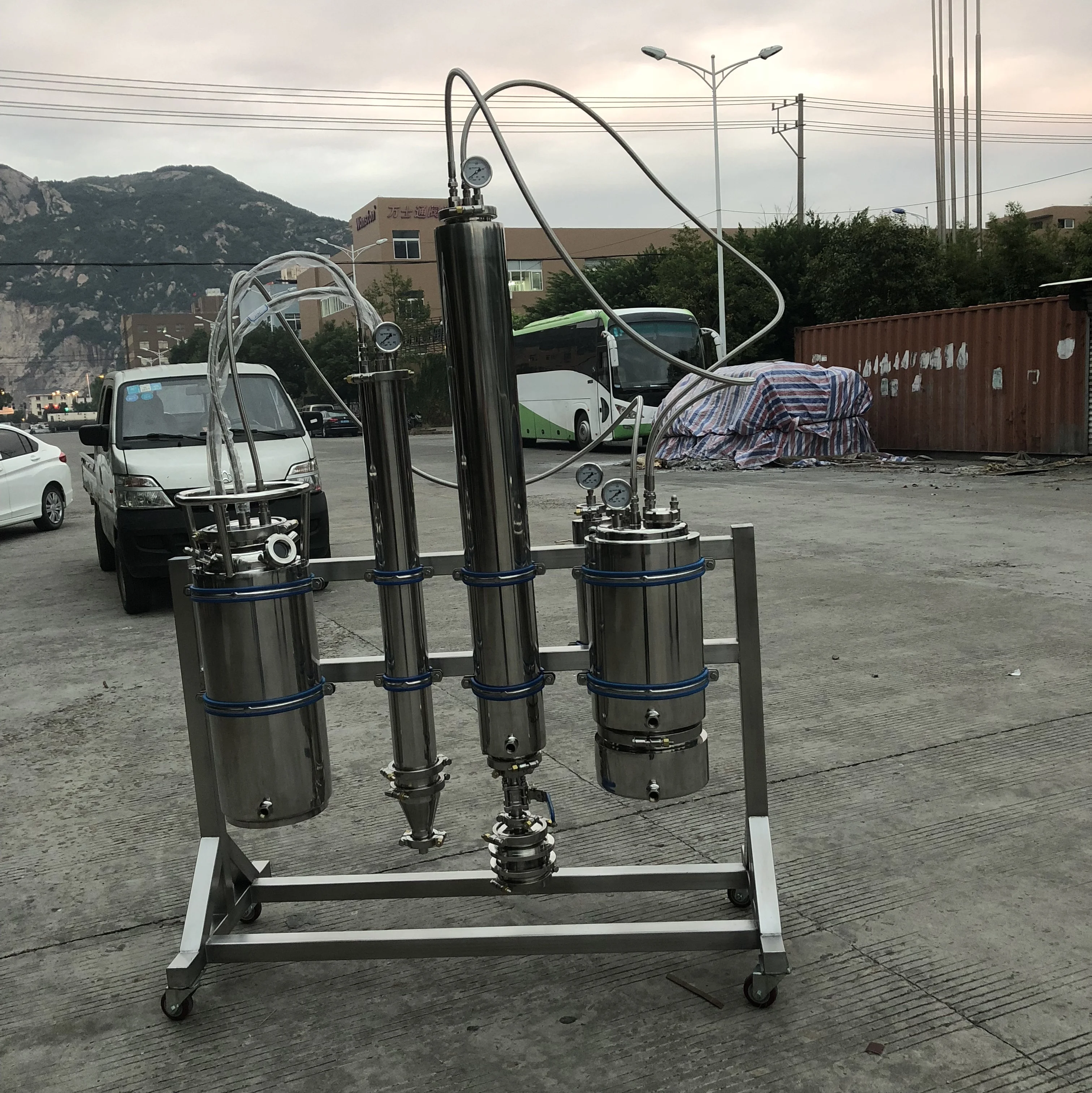 Extraction Equipment EXTRACTOR 5LBS 25 LBS 50 LBS 100LBS CLOSED LOOP SYSTEM