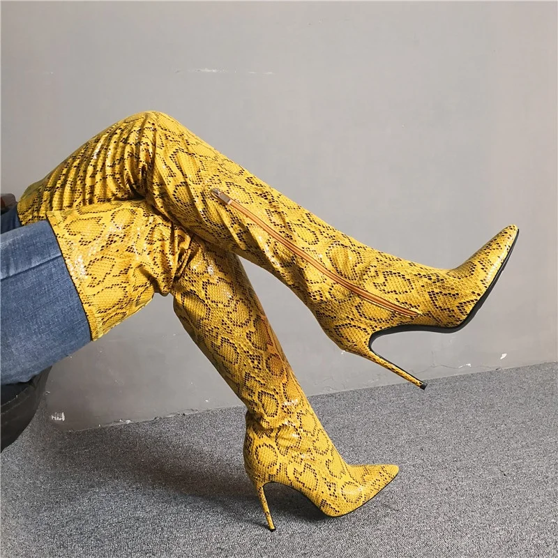 Пикантные модные заостренные туфли на шпильке на очень высоком каблуке выше колена женские длинные сапоги из змеиной кожи