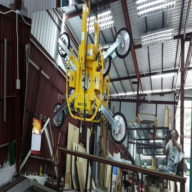 Suction cup glass lifter