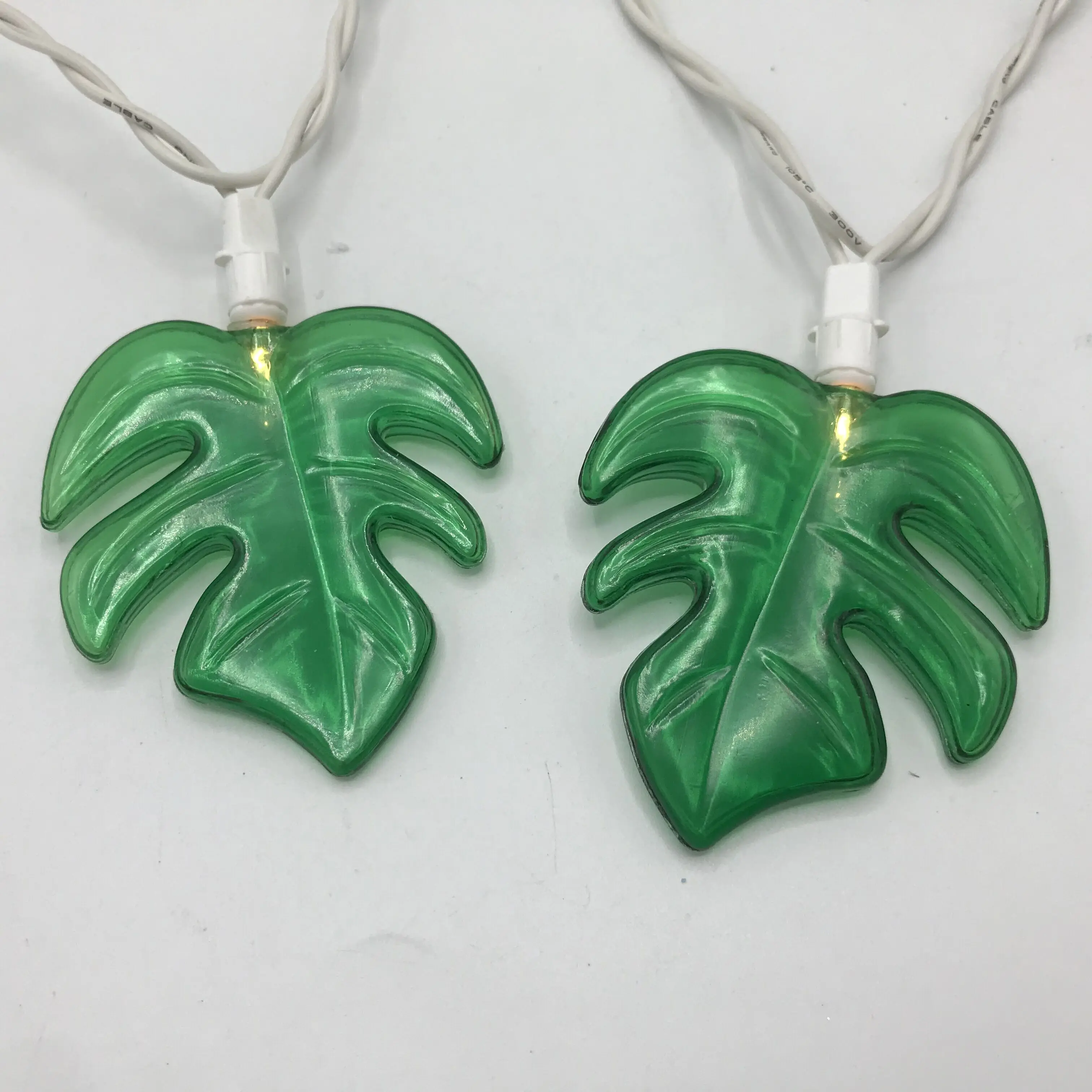 Factory Wholesale  Garden Decor Led Coconut Palm Tree Leaf Light String Fairy Outdoor Garland Green Artificial Leaf Led Lighting