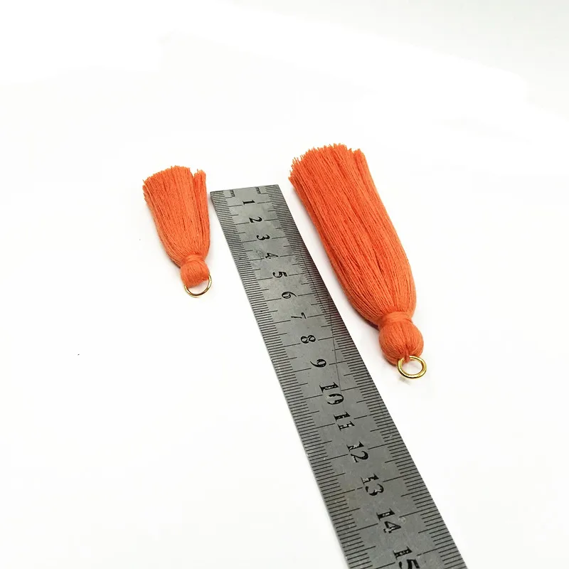 wholesale beautiful Decorative tassel with hook for zipper