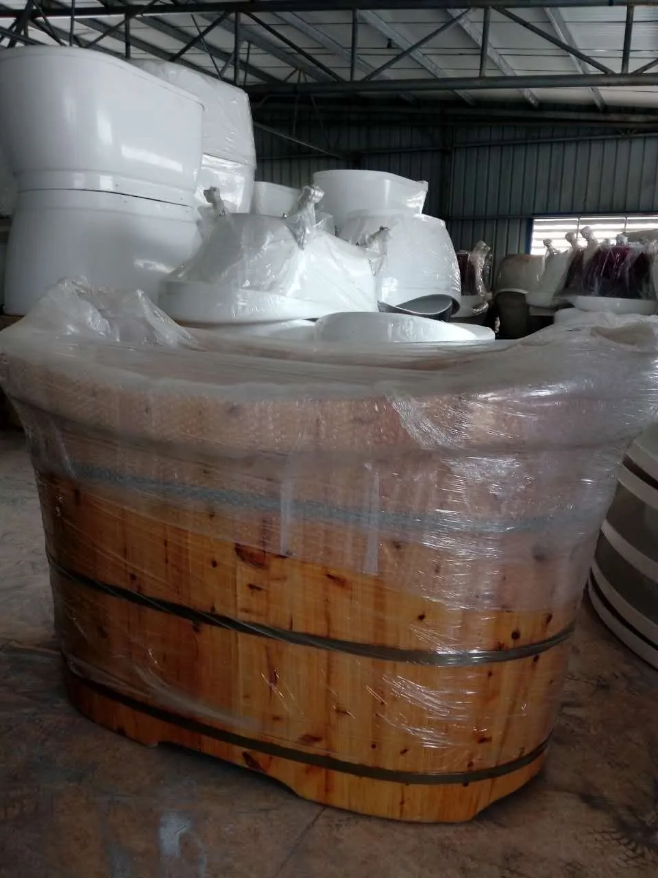 K-9503 Classical Design Freestanding Bathtub Round Wooden Oak Barrels Bath