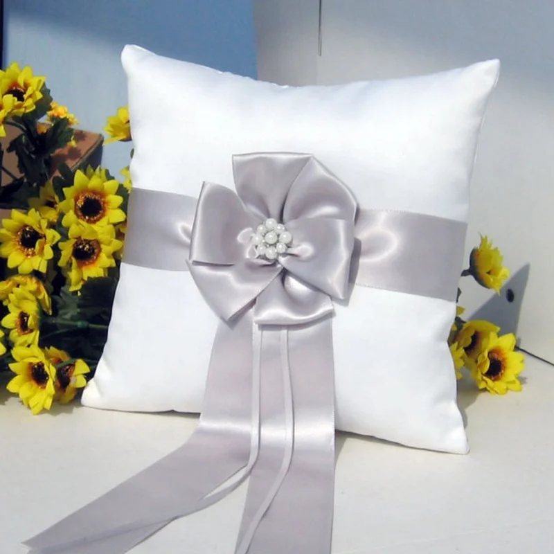 Wholesale Wedding Decoration Set Satin Ring Pillow Flower Girl Basket Bridal Garter Gift For Guest Ceremony Party Supplies