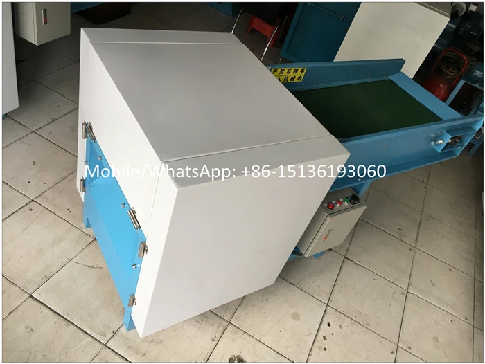 Automatic garnet polyester fiber carding opening recycling machine