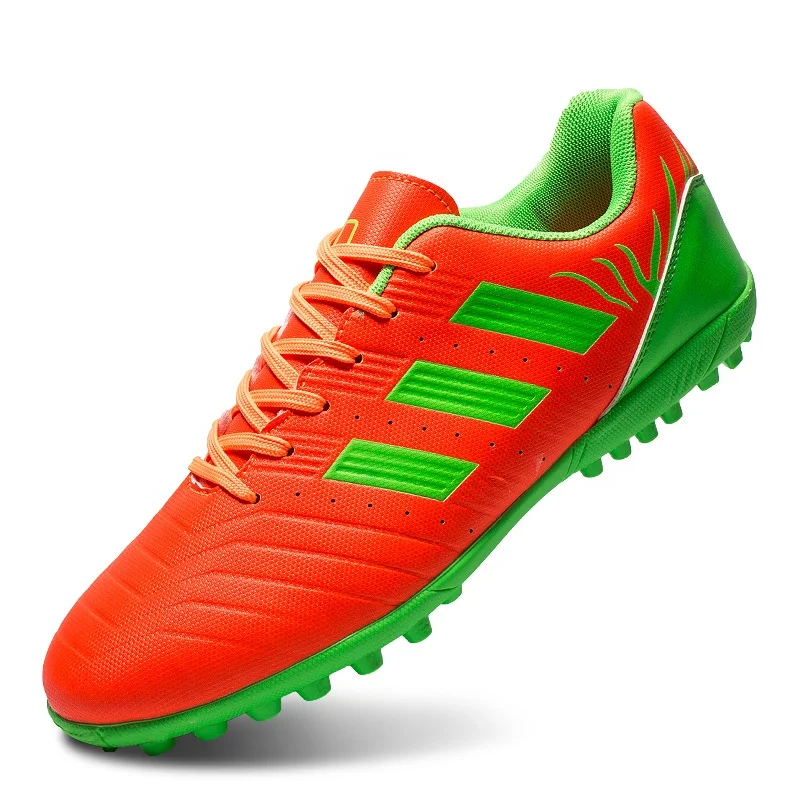 
China factory wholesale cheap men sport football soccer shoe indoor sepatu futsal 