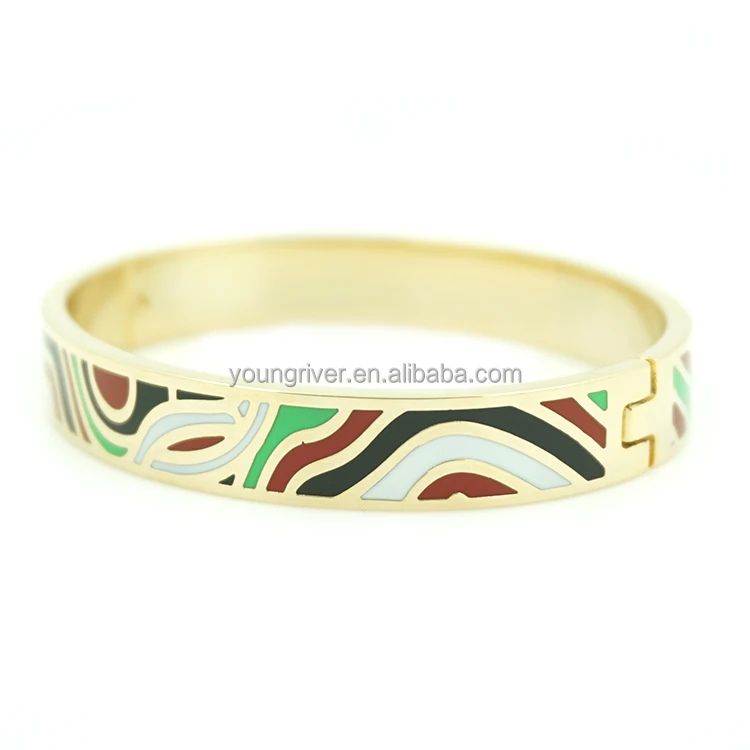 Custom Mens Gold Big Bracelets Stand Designs