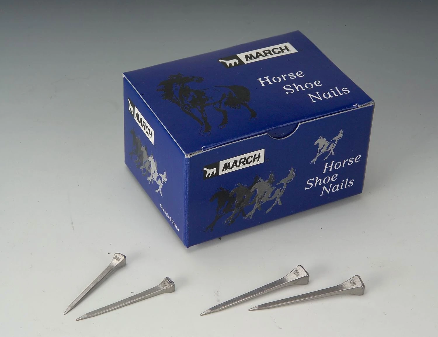 Shanghai March Horseshoes nails Horseshoe Horse equipment Manufacturer Arena Leveller aluminium horseshoe