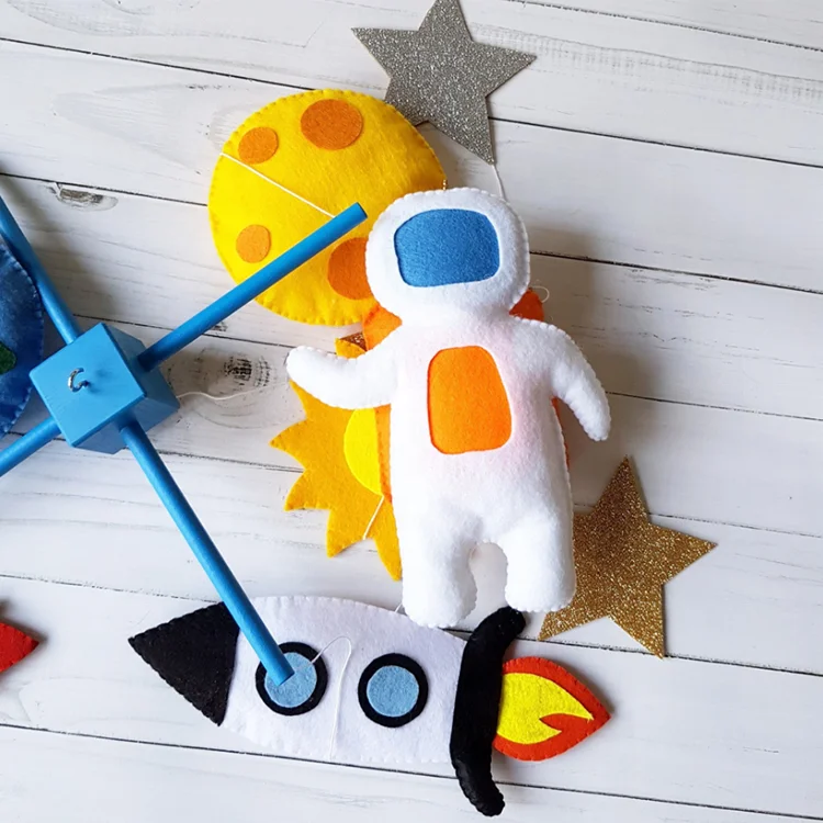 Rainbow shape felt decoration hanging toy for baby crib