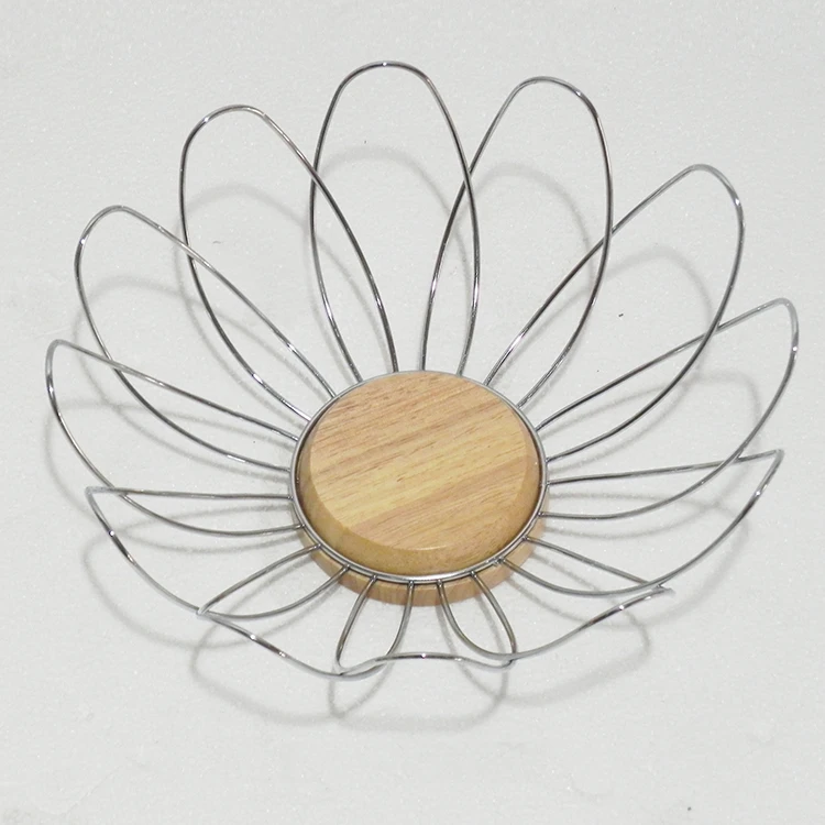 Modern design innovative flower shape basket household use metal wire & wood fruit basket