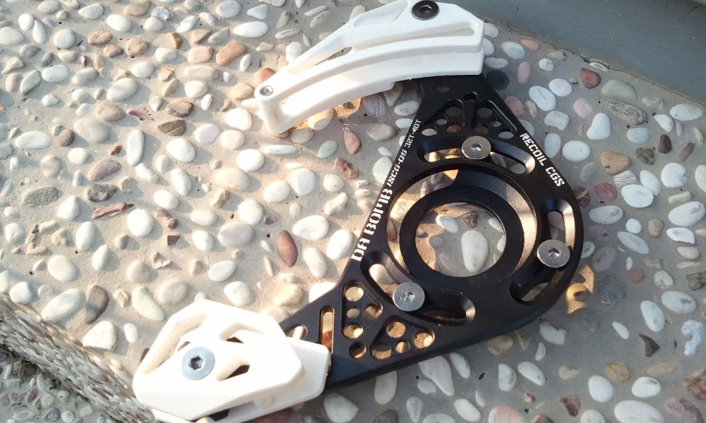 Da Bomb AM DH Bicycle Roller Guide for 9 11 Speeds Bike Chain Guide