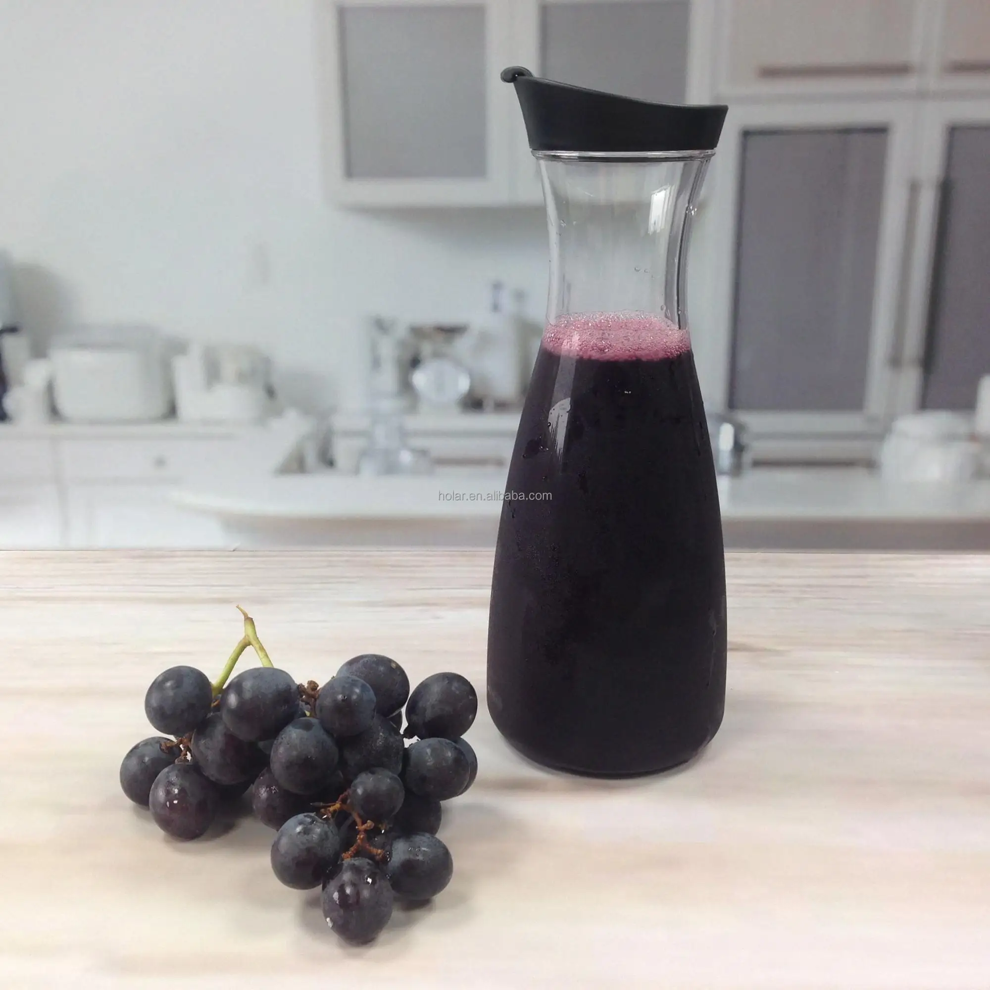 [Holar] Taiwan Made Clear Plastic Fruit Juice Bottle with Modern Black Lid