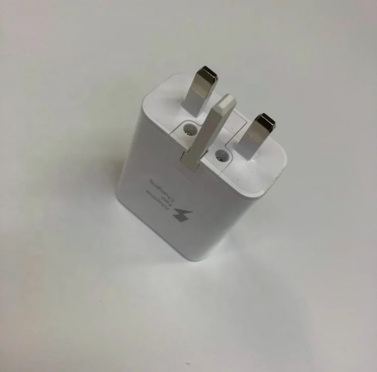 
EP-TA300 UK travel adapter 12V 9V 5V 2A adaptive fast charging for iphone X Samsung galaxy S9 S9 plus wall chargers 