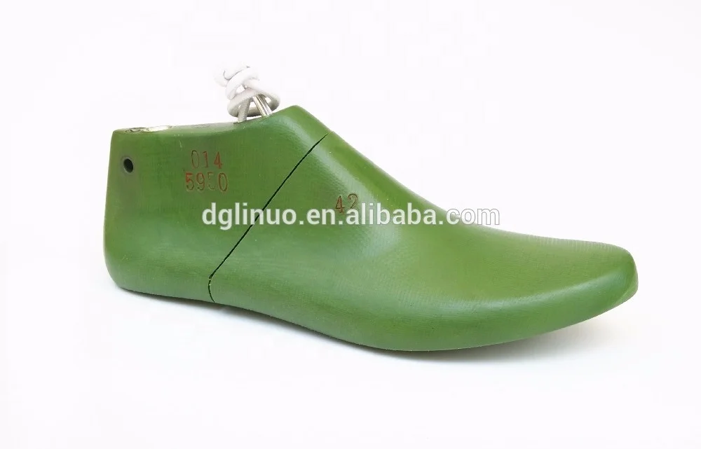 Man moccasin shoes plastic shoe lasts