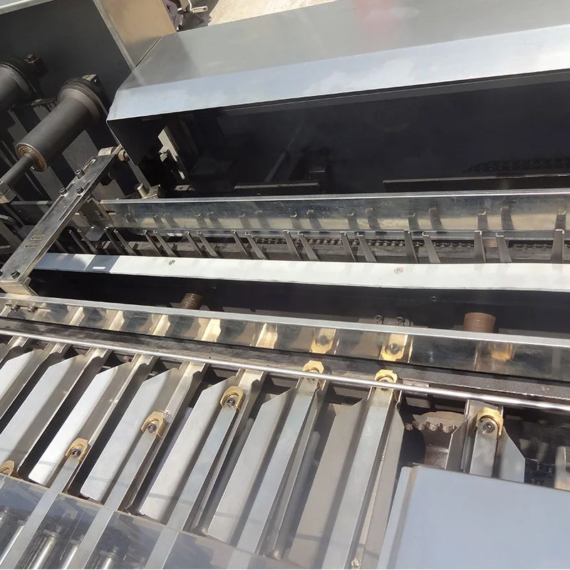 Полностью автоматическая машина для резки печенья