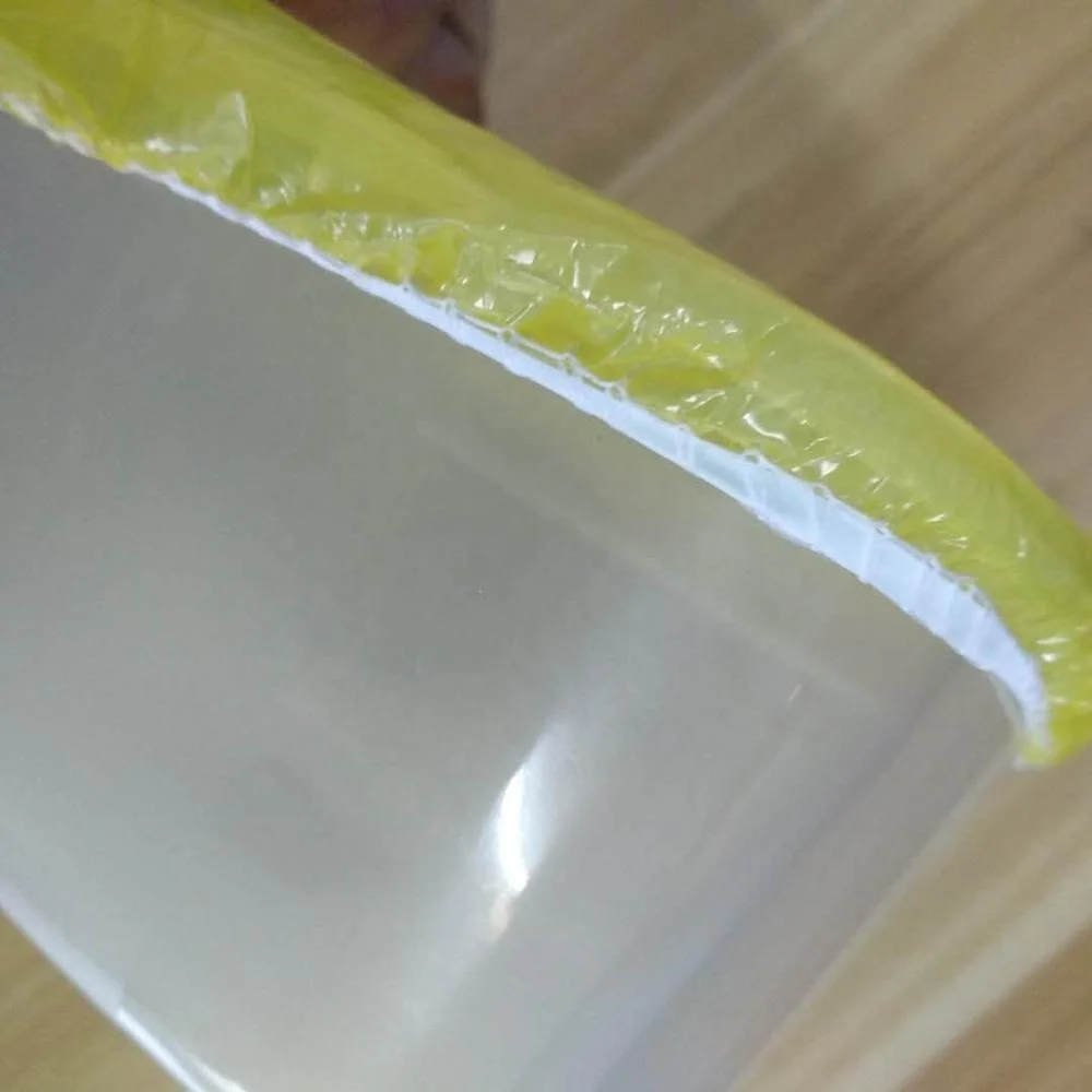 dust cover Transparent  shower cap Feature Elastic caps protect the hair water while showering/bathing