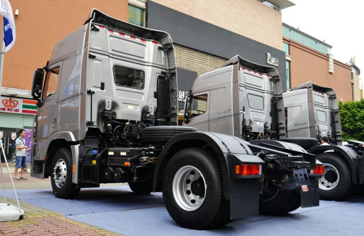 Brand new Hyundai 4*2 Tractor truck Trailer Head Prime Mover with best price for sale