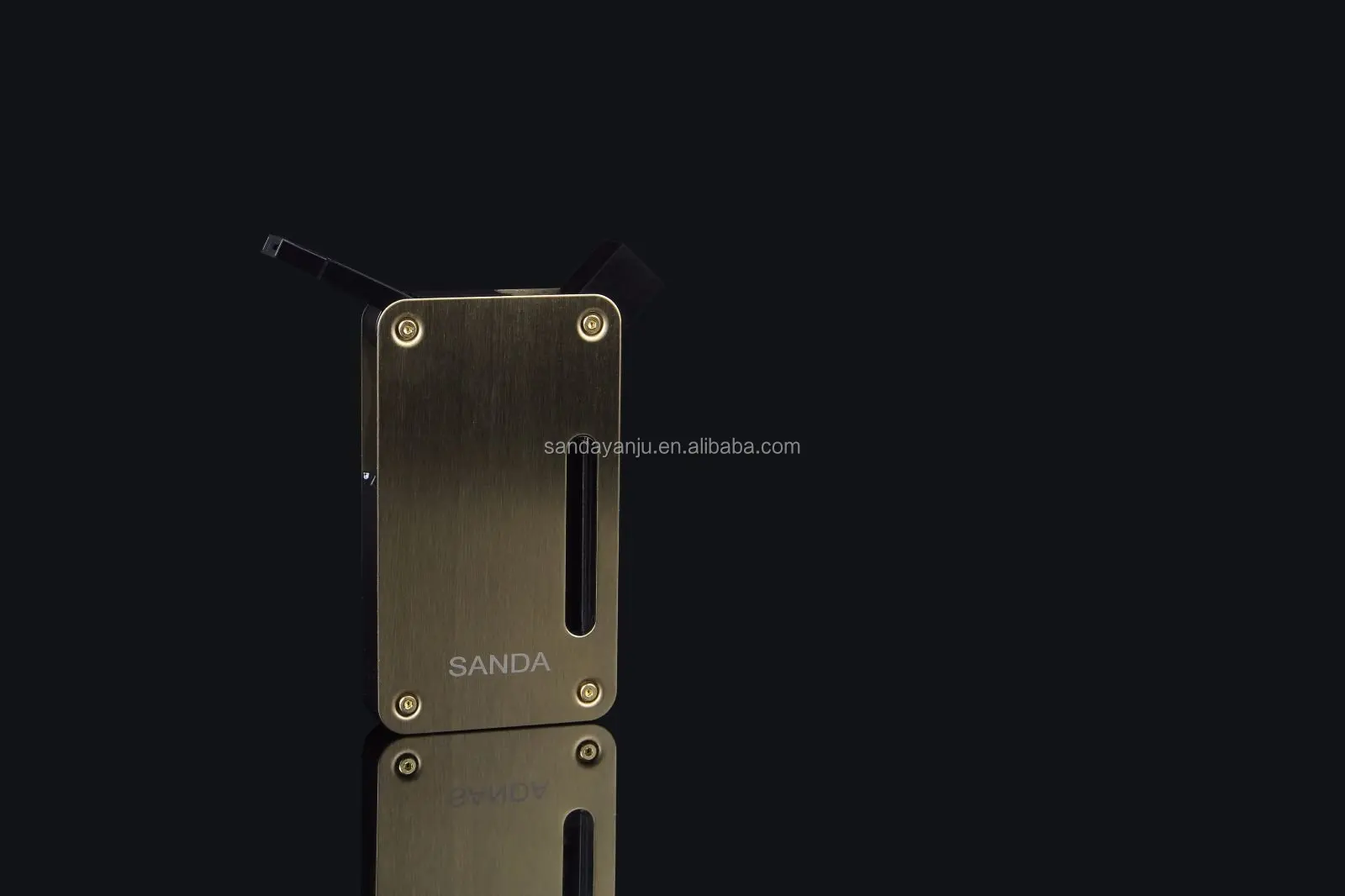 Portable Fashion Water Pipe for Herbal/Tobacco Smoking Item#SD-7501