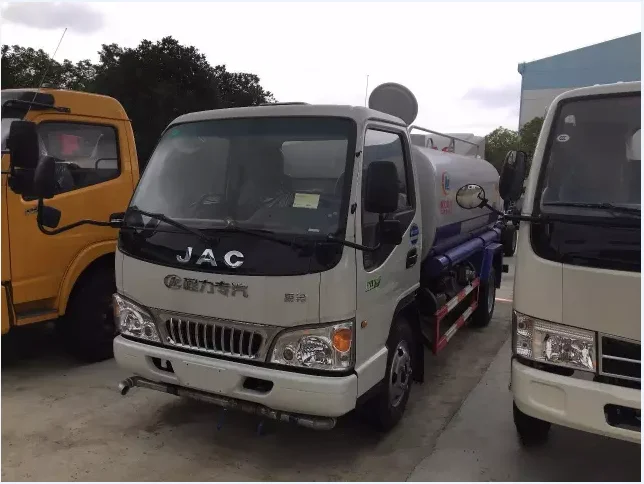 
3000L JAC fuel dispenser truck small fuel pump truck 3t fuel tanker truck 