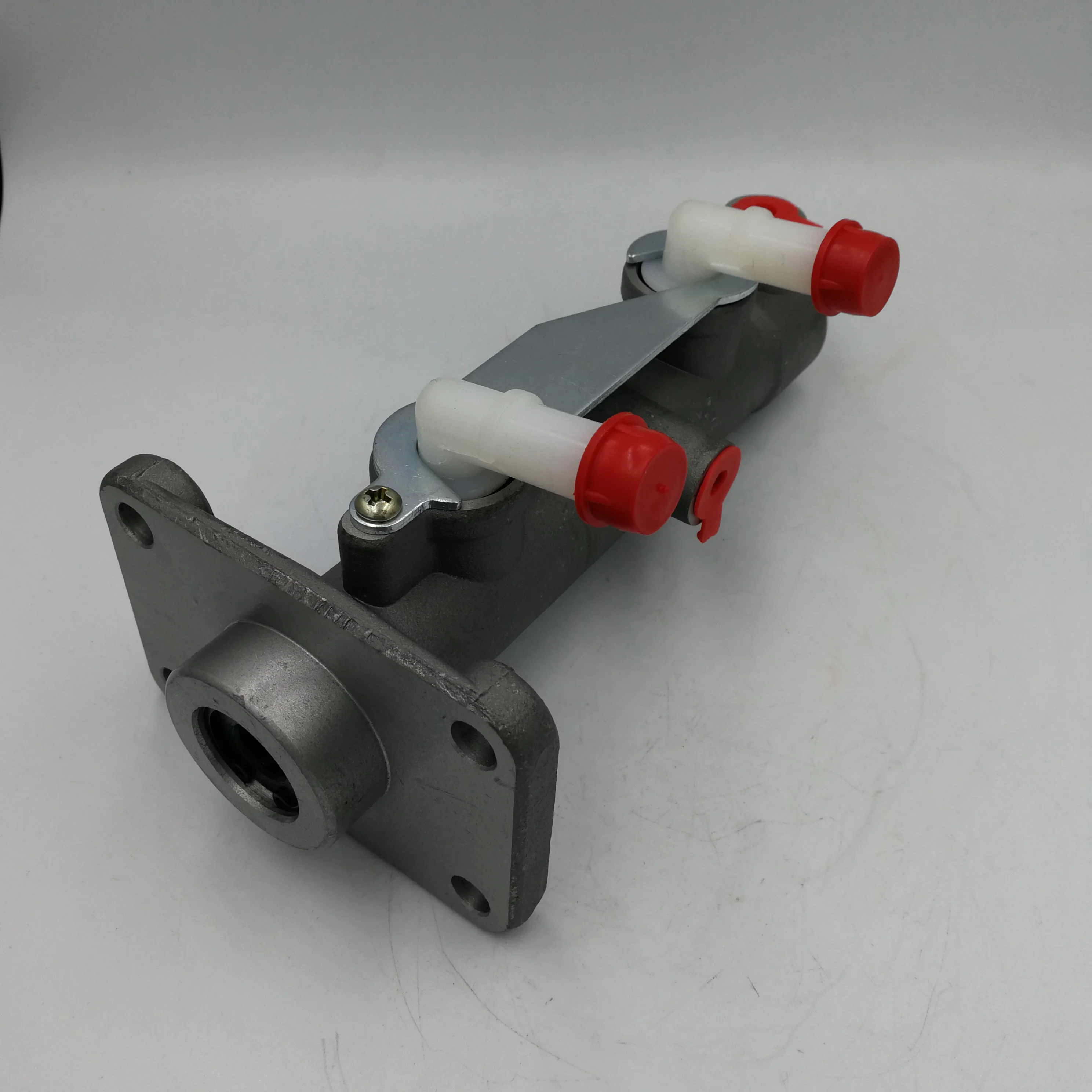 Manufacturers produce brake master cylinders and brake pumps or brake master cylinders suitable for YUNJIN