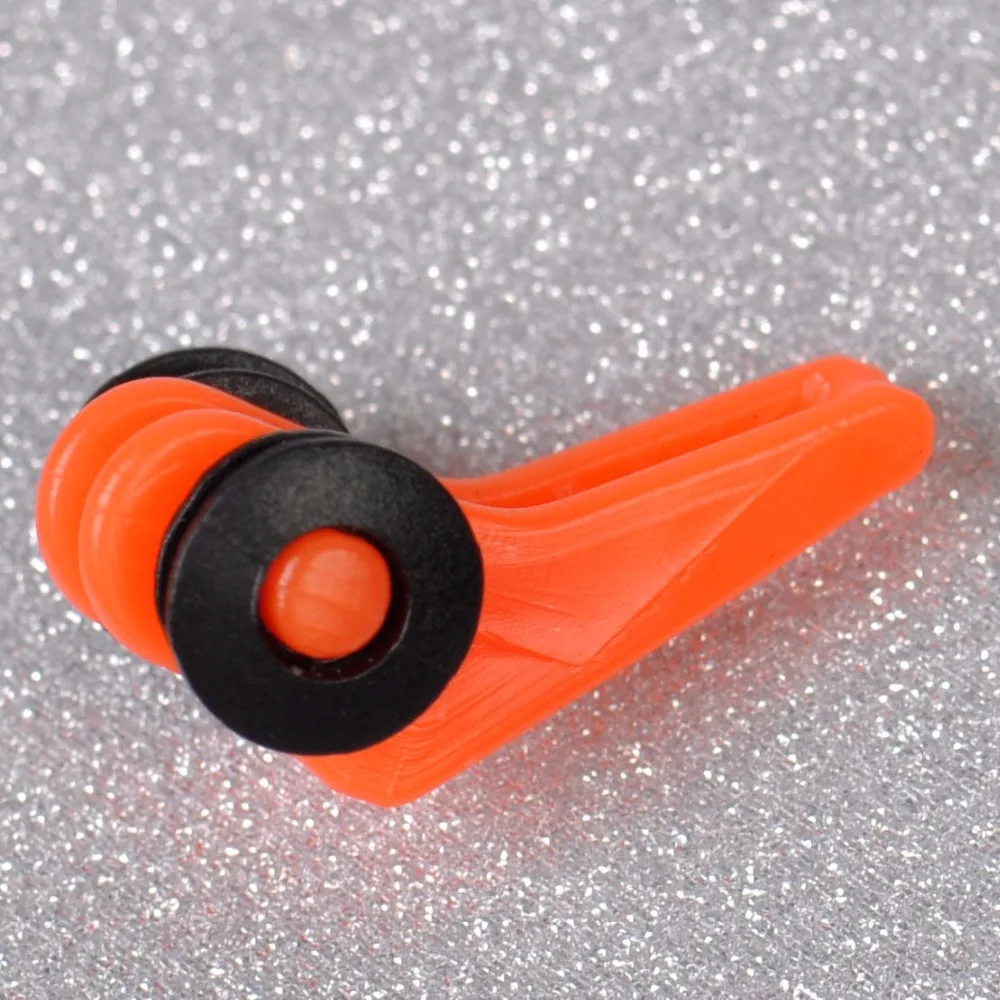 Gaining Multiple Color Plastic Fishing Rod Pole HooK Keeper Lure Spoon Bait Treble Holder Small Fishing Accessories