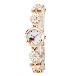 Guangzhou WZY Trading Co.,Ltd.Casual Vente chaude De Mode De Luxe Femmes Montres Femmes Bracelet Montre Wrist Watch