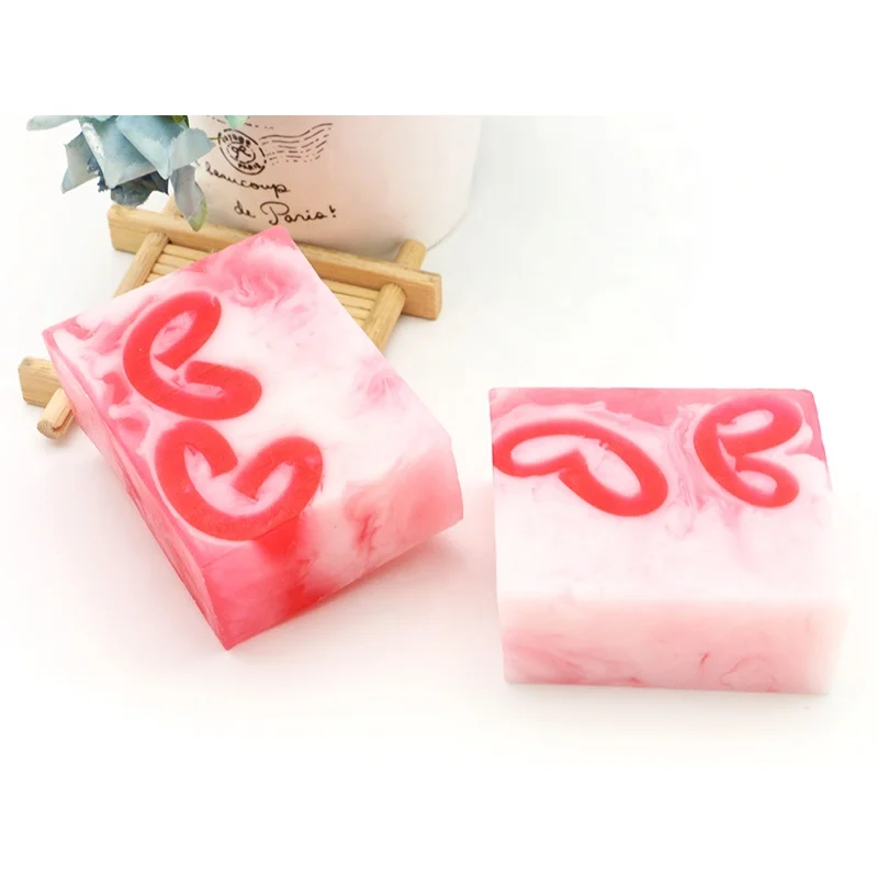 
100g Sweet heart shape Strawberry handmade gift soap 