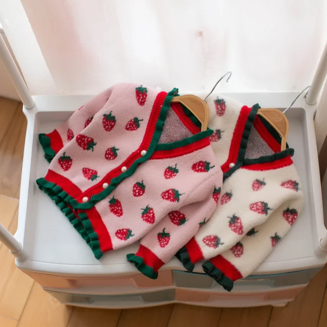 PHB 13178 V collar design fashion strawberry pattern girls crochet cardigan