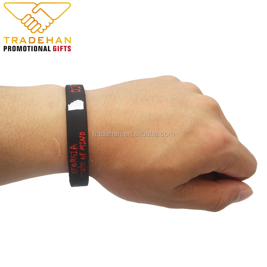 PVC wristband printing machines make custom silicone bracelets