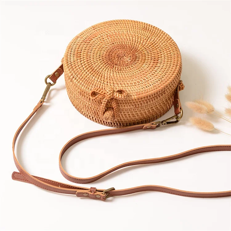 Женская летняя 2024 сумка из ротанга