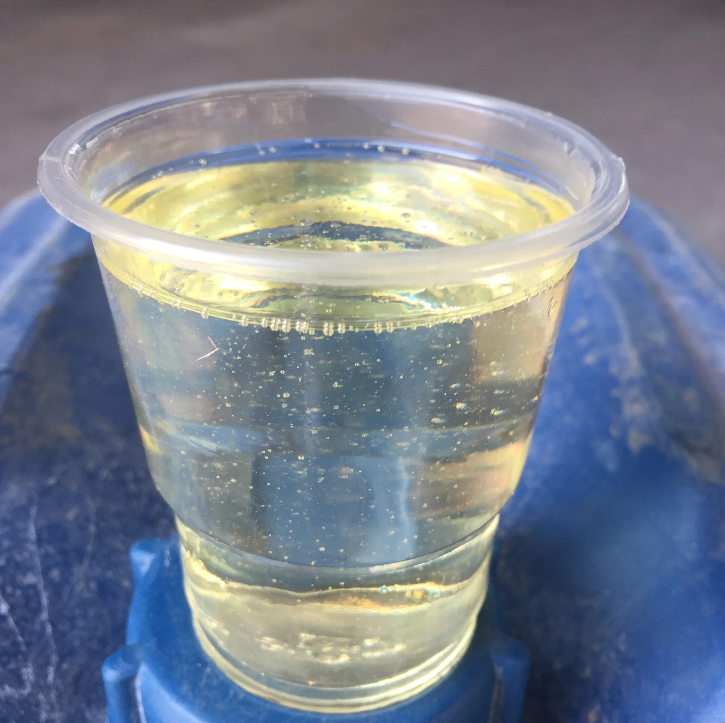 Laminating adhesive for edge banding